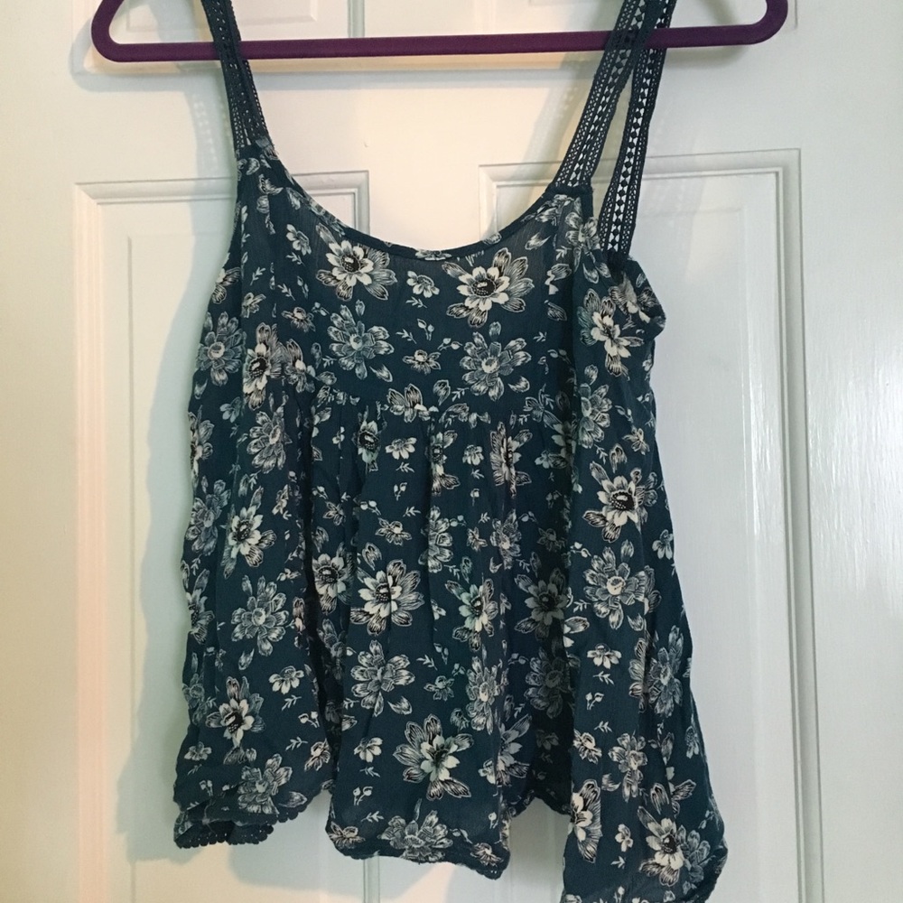 Aeropostale blue and cream floral top